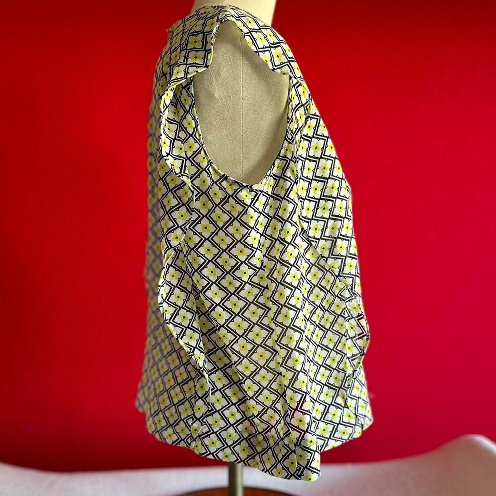 Womens Shirt Size Large Yellow Black Floral Geometric Business Casual Office - Picture 3 of 8
